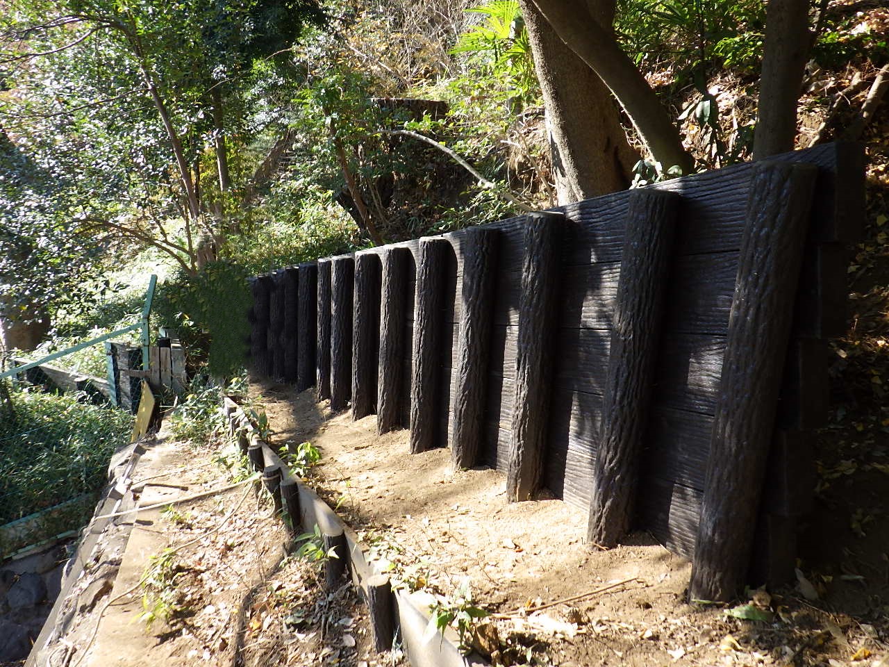 池上本門寺内疑木土留め工事アフター2