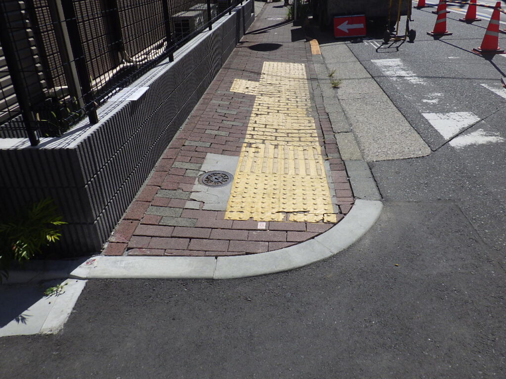 インターロッキング施工前
高匠
東京
大田区